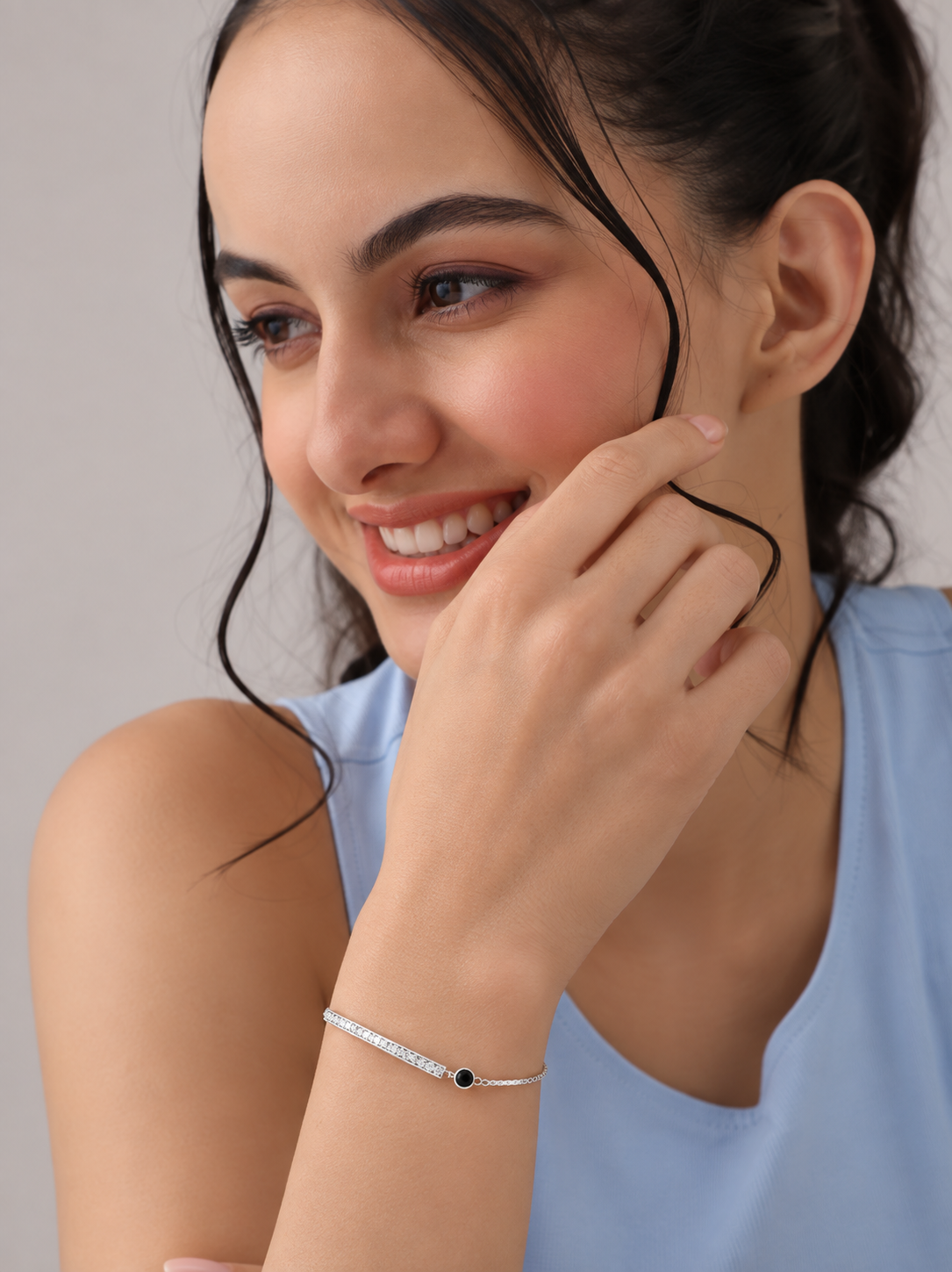 Modern Elegance Pave CZ Bar &amp; Black Stone 925 Silver Bracelet